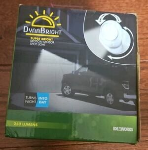 Ideaworks DynaBright Motion Sensor Indoor / Outdoor Spotlight Rotates Pivots